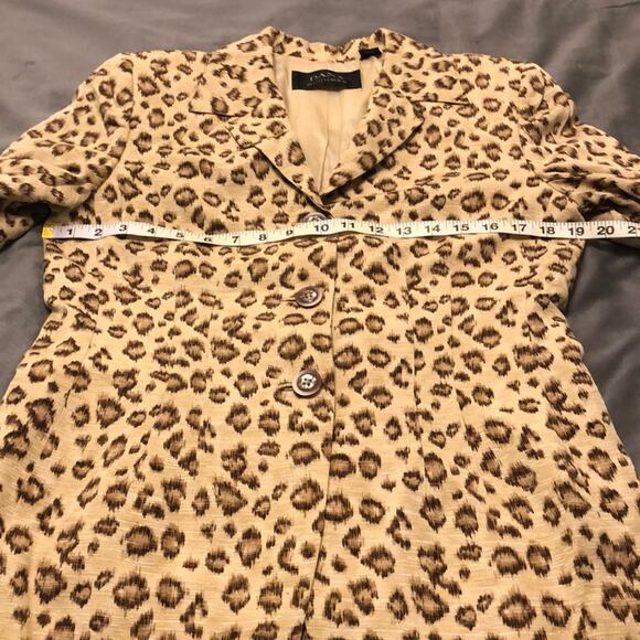 Dana Buchman Cheetah Print Silk Blazer Woman Size 6 Animal Print Lined Buttons - Picture 8 of 11